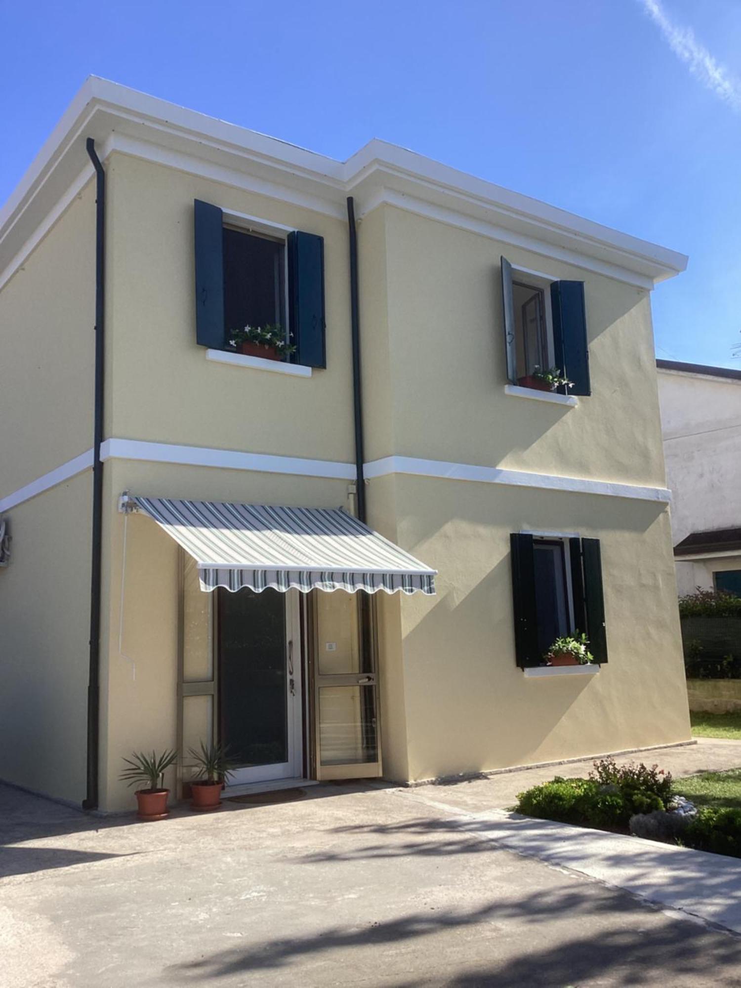 La Casa Gialla Scardovari エクステリア 写真